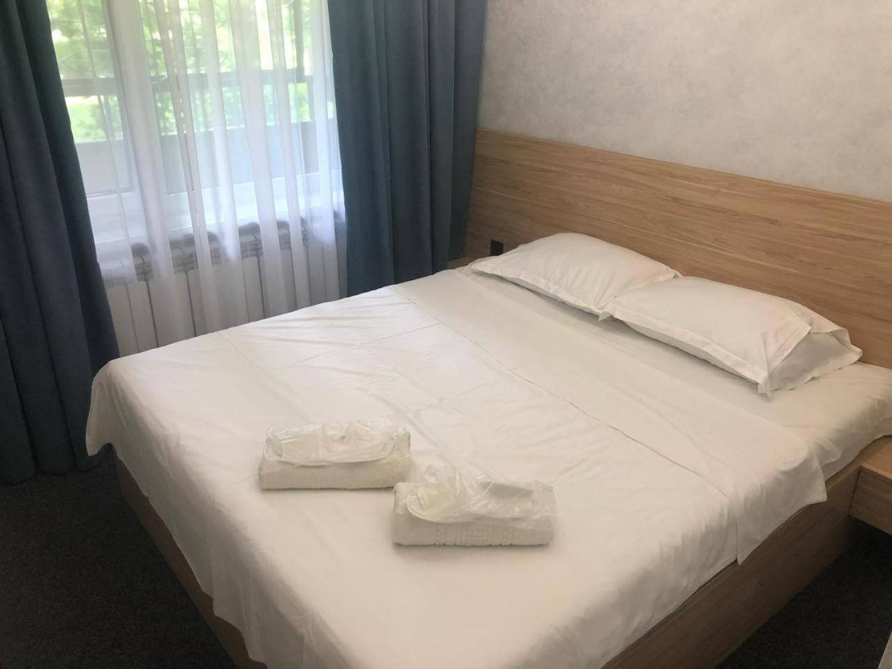 Mini Hotel Vesna Днепр Экстерьер фото